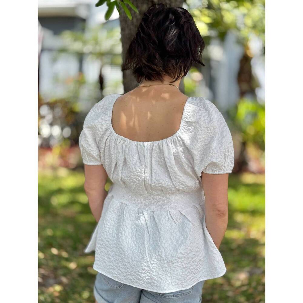 NEW SOUTHERN GRACE spring in your step top in white - Picture 2 of 2